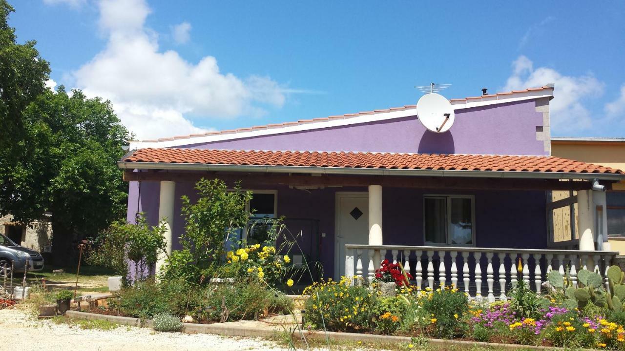Charming Cozy Holliday House 2+2 Valtura Exterior foto
